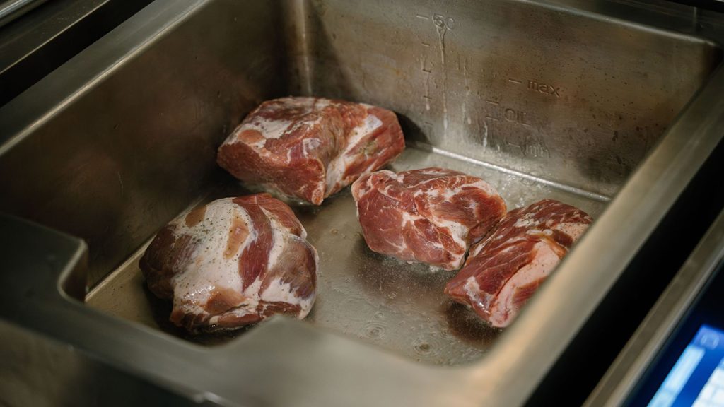 blue gradient travel (Presentation (16:9)) - 9