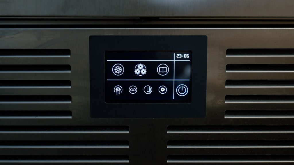 blue gradient travel (Presentation (16:9)) - 3